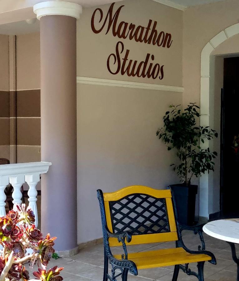 Marathon Studios & Apartments Keri Exterior photo